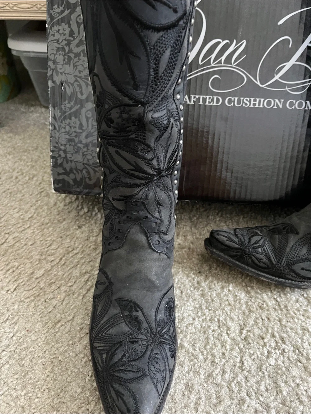 Dan Post women’s floral embroidered tall western boots - Picture 2 of 6